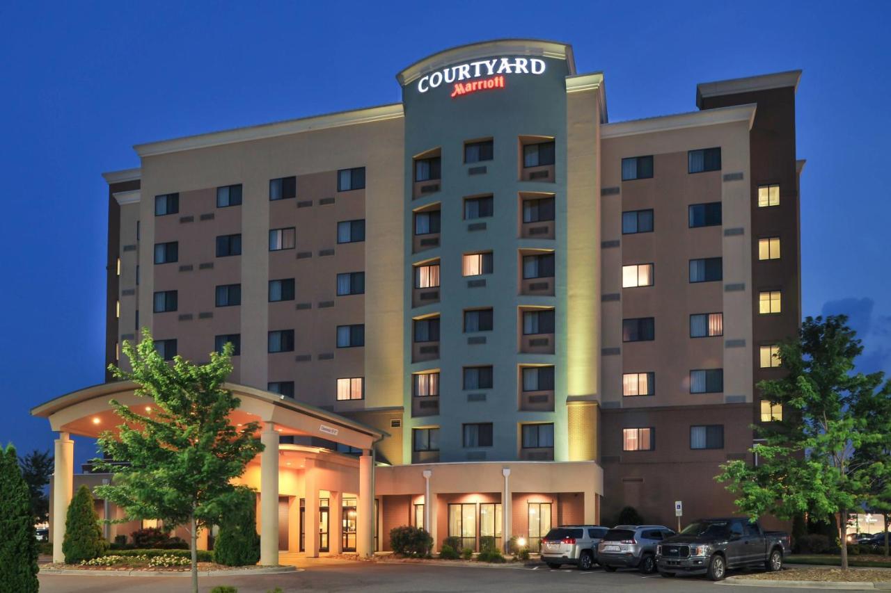 Courtyard Charlotte Concord Hotel Bagian luar foto