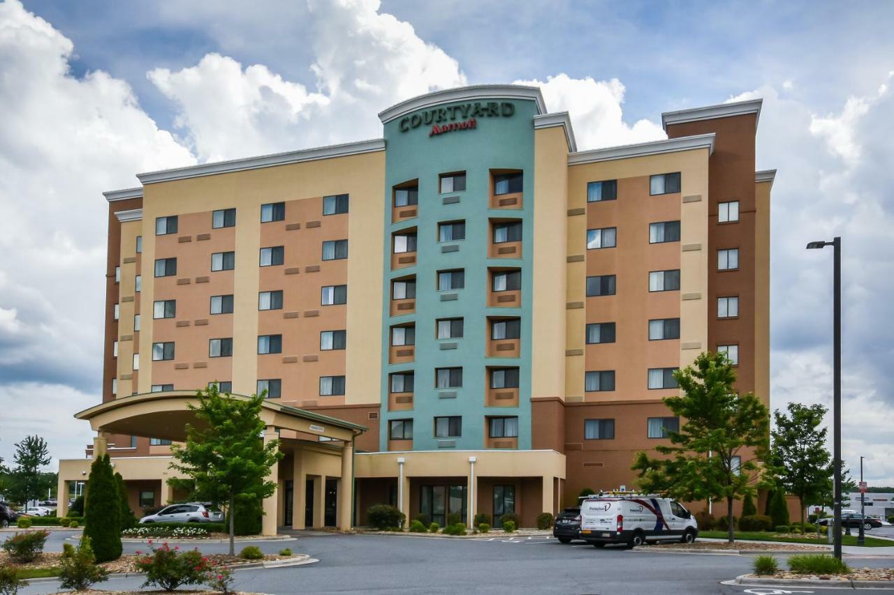 Courtyard Charlotte Concord Hotel Bagian luar foto